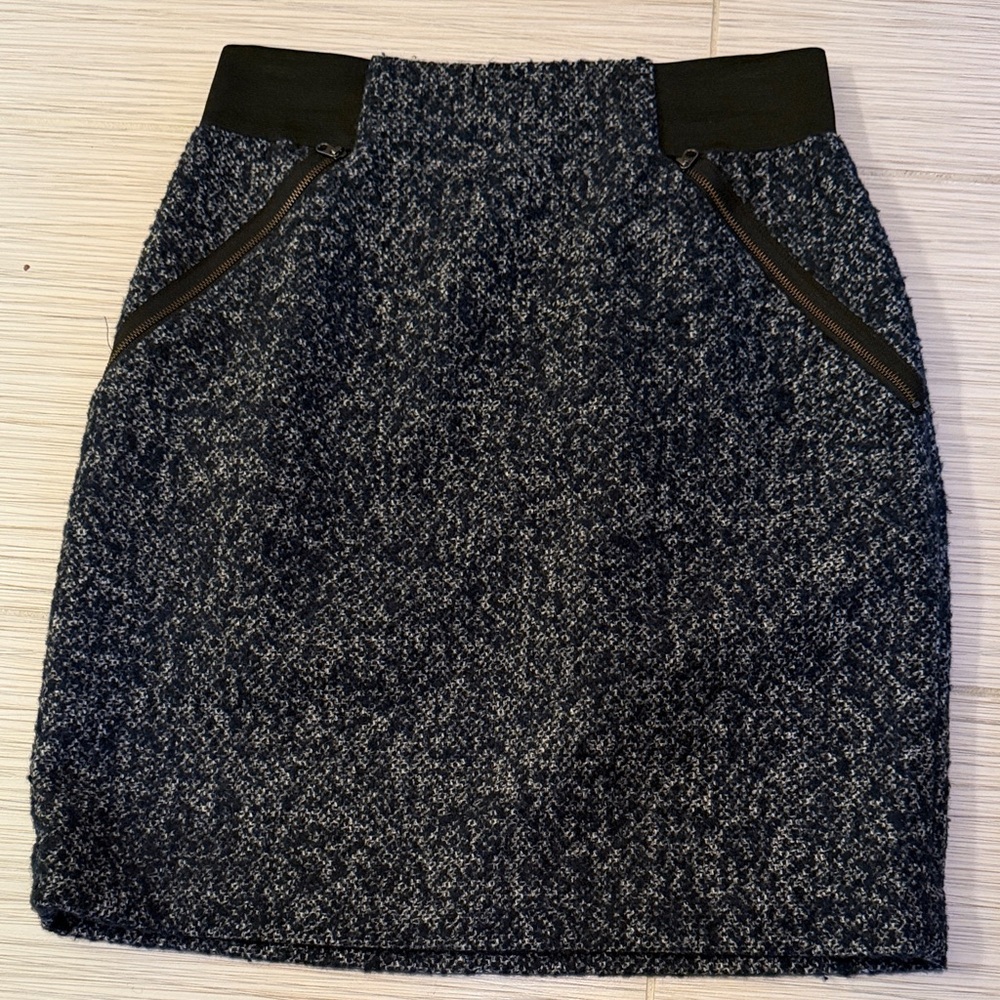 Women's Tweed Skirt - Black and Gray